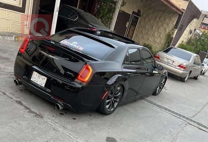 کرایسلەر 300